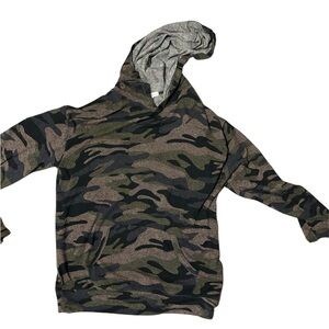 Camouflage women’s knit Sweater-medium